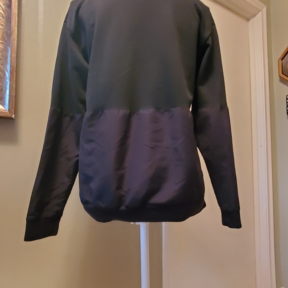 Sweatshirt - Picture 3 of 5